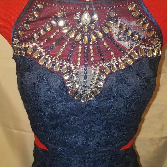 Prom/Pageant/Formal Gown - Picture 4 of 5